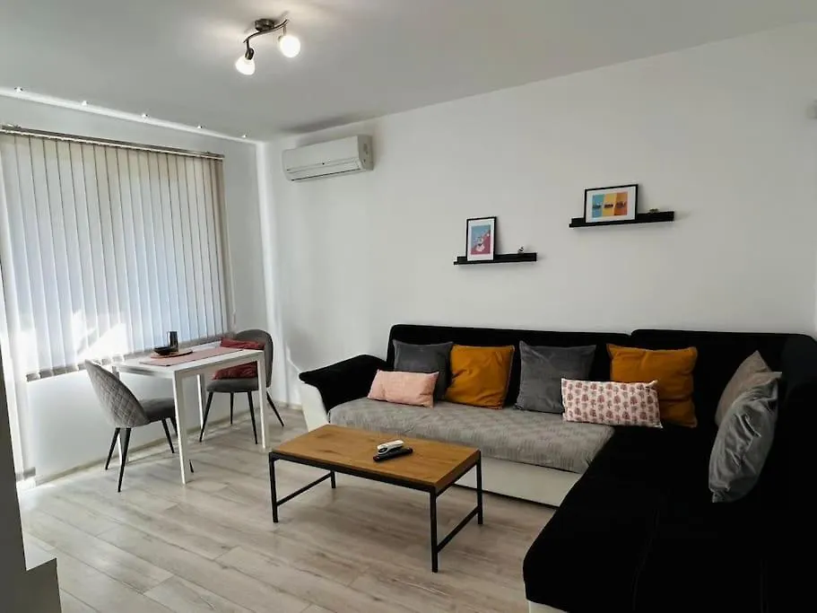 סופיה Classic Modern Apartment With Parking Place